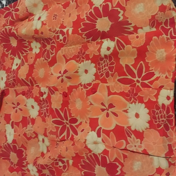 10 For $10 M&M Apostrophe Blouse - Picture 9 of 9